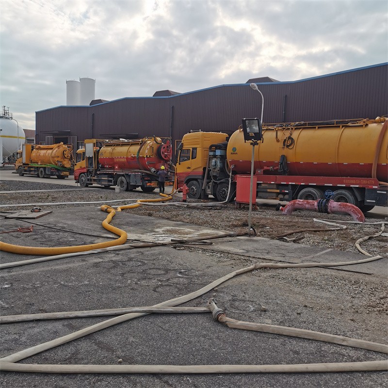 柳林污水池清理